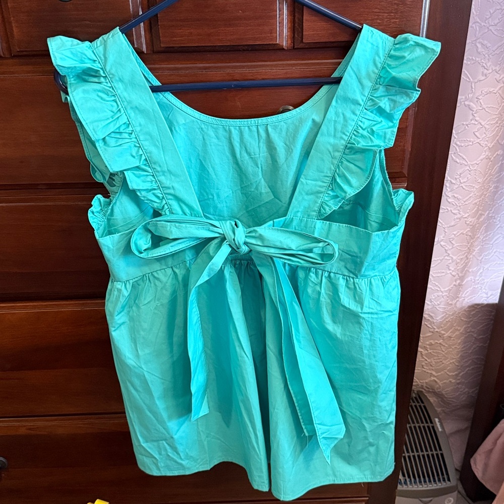Women's sea foam green Ruffle Sleeve Top